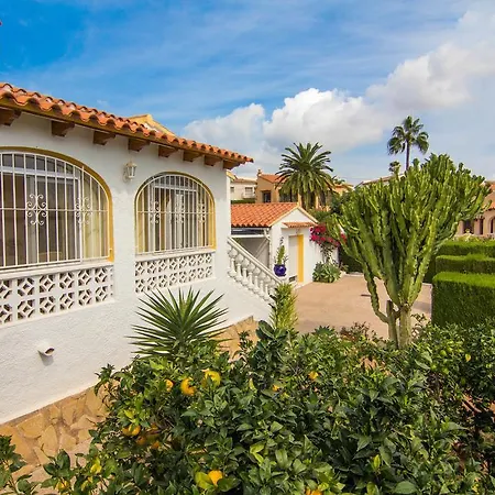 Abahana Elosa Villa *